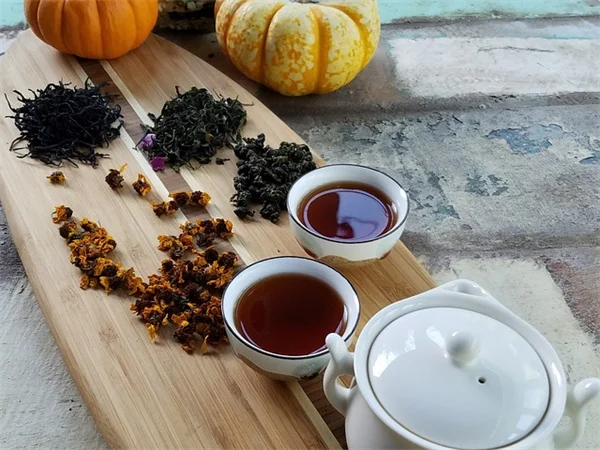 イラクサ茶の作り方と効能を徹底解説！たった5分で完成する簡単レシピ
